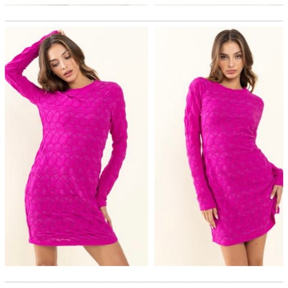 Textured Round Neck Dress - Picture 3 of 3